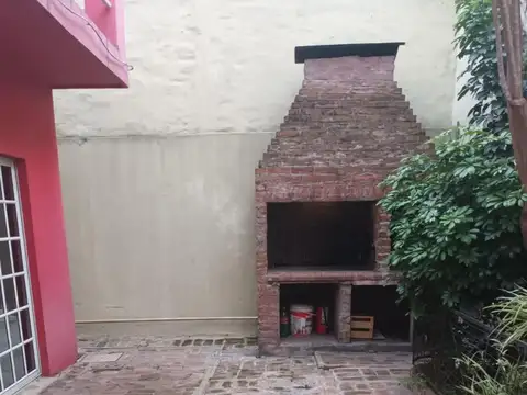 Depto Tipo Casa 5 ambientes con 2 baños