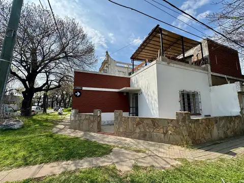 Casa en Venta en Azcuenaga, USD 60.000