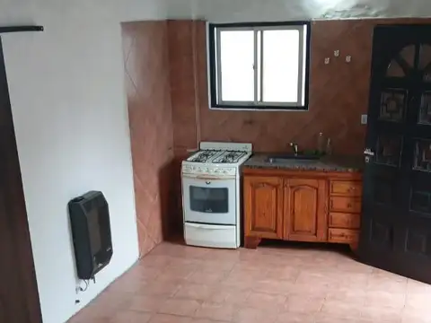 Depto Tipo Casa en Alquiler en Jose Leon Suarez, $ 500.000