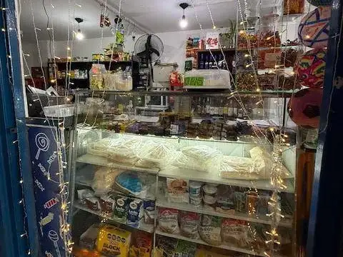 VENTA FONDO DE COMERCIO (KIOSCO) GUEMES, FRENTE A COLEGIO!