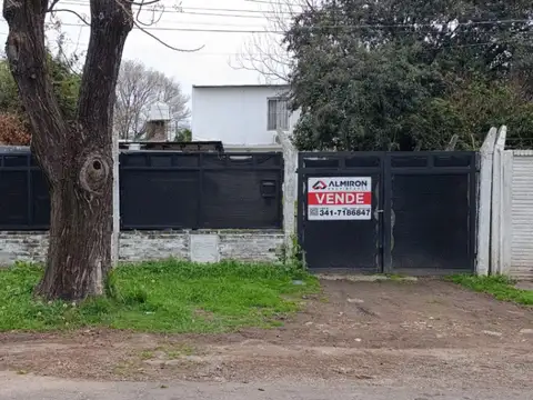Venta | Casa | 2 Dormitorios | Cochera | Granadero Baigorria | Barrio Los Robles
