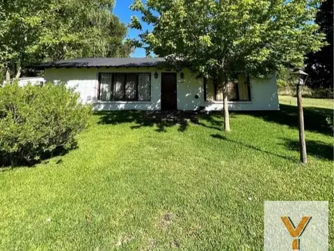 Casa en venta - 4 Dormitorios 3 Baños - 2,7 Hectáreas - General Madariaga