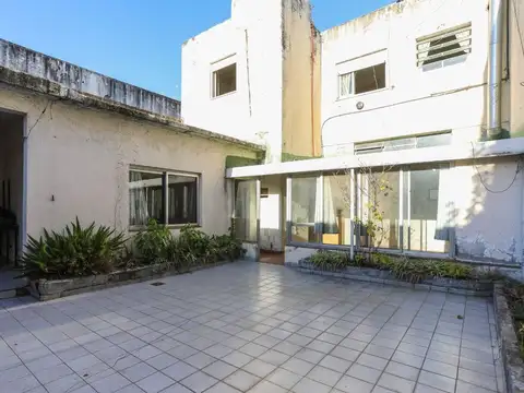 PH 5 AMBIENTES A REFACCIONAR CON PATIO Y PARRILLA
