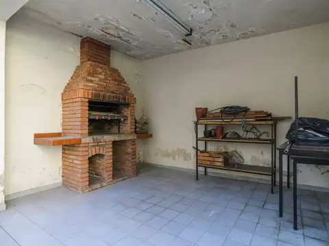 Depto Tipo Casa en Venta de 5 ambientes
