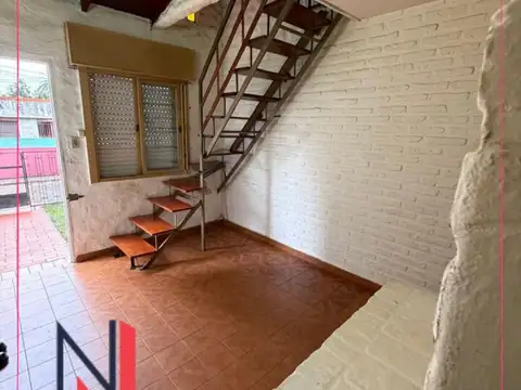 Depto Tipo Casa en Alquiler de 2 ambientes