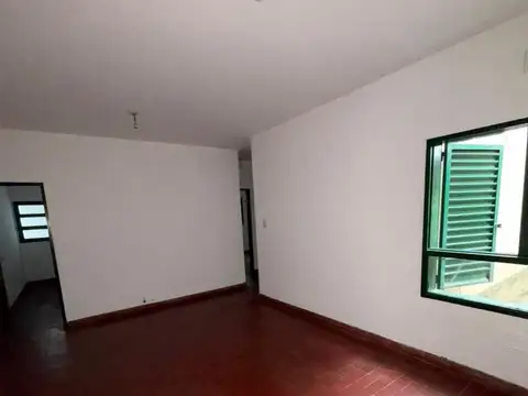 Departamento 5 ambientes con 1 baño