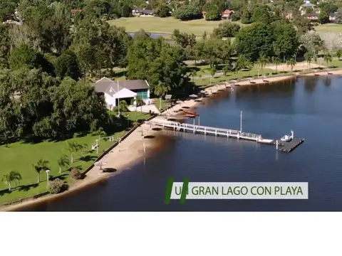 Casa Venta en Club Nautico Escobar