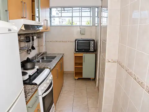 Bajas Expensas ($ 45.000) - Balcon - Lavadero - Baño y Toilete