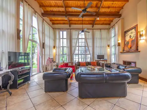 Casa en Venta de 7 dormitorios