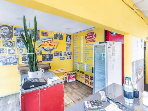 Avellaneda 2700 , Piso 0