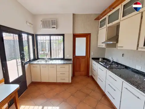 Mariano Moreno 4000
