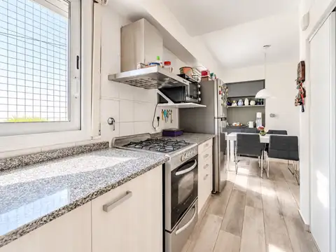 Departamento 5 ambientes con 2 baños