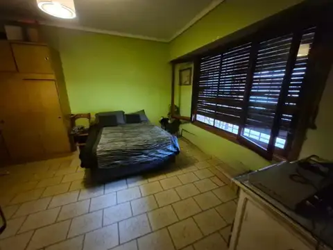 Casa en Alquiler con 1 cochera