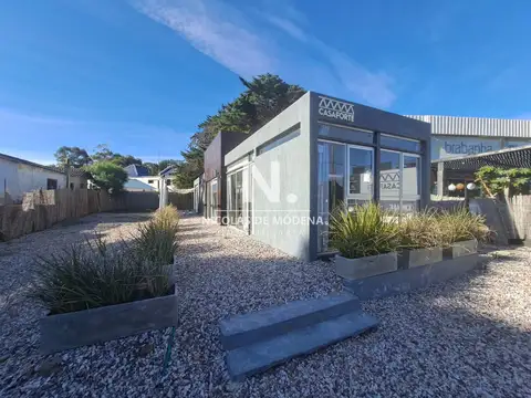 Alquiler de amplio local en la barra Punta del Este