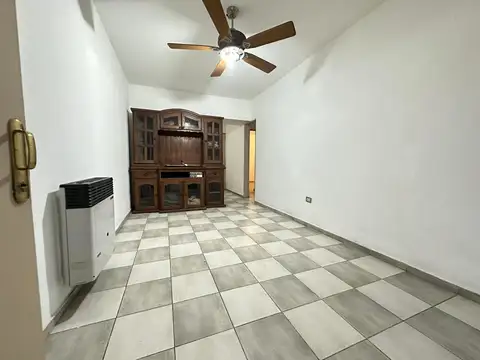 Depto Tipo Casa en Alquiler de 3 ambientes