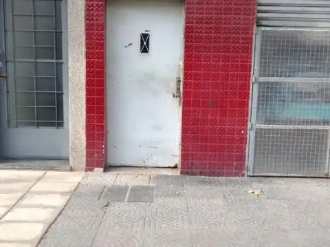 Tinogasta 5200. Ph 3 Amb. A refaccionar. V. Devoto