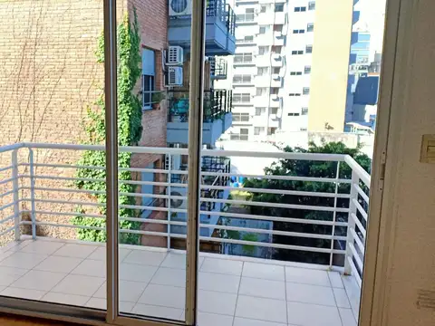 Juncal 4400