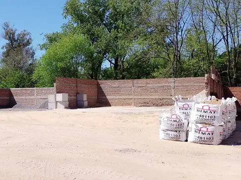 Galpon en Venta 72  mts Fondo