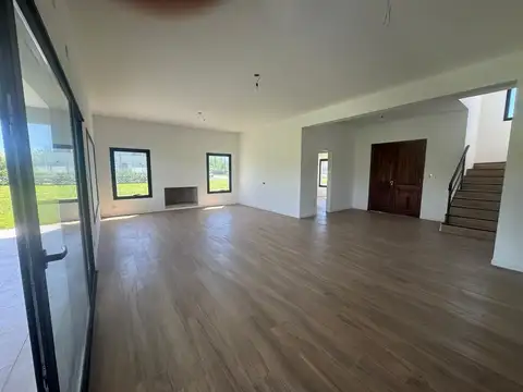 Casa en Alquiler A Estrenar