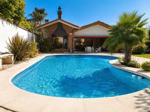 Casa en Alquiler en Banfield, USD 3.500