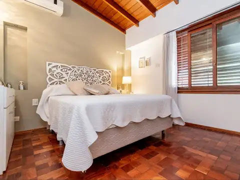 Casa 5 amb venta Ramos Mejia con parque y pileta