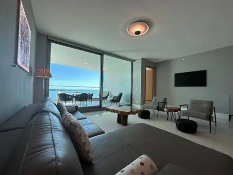 Apto de 2 y serv en alquiler de verano de lujo