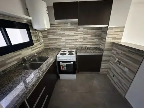VENTA DEPARTAMENTO 1 DORMITORIO CON PATIO LOURDES