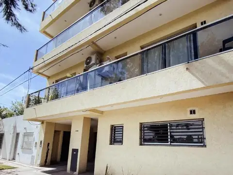 Depto Tipo Casa en Venta de 2 ambientes