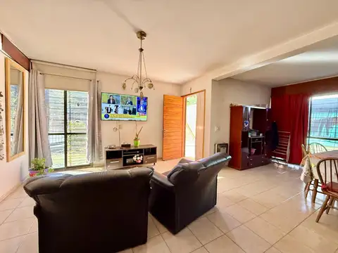 Venta Casa 3 dor c/ Cochera x3, Patio y Pileta
