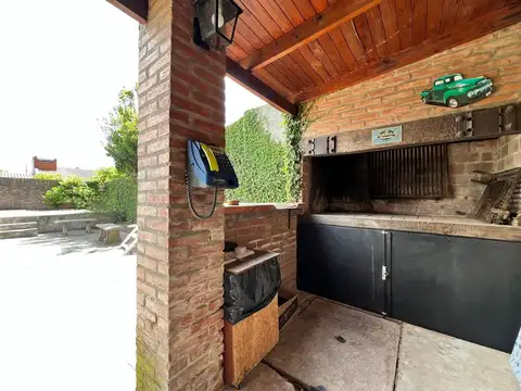 Casa en Venta en Manuel B Gonnet, USD 159.000