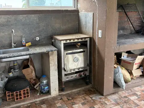 Casa en Alquiler con 1 cochera