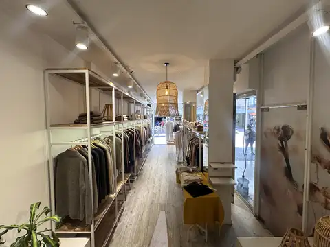 Local en Alquiler Via Púb.