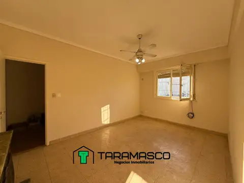 Depto Tipo Casa en Venta en Monte Castro, USD 109.000
