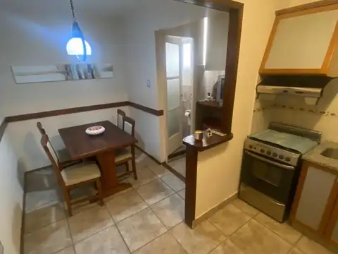 Santa Fe 1400, Piso 2