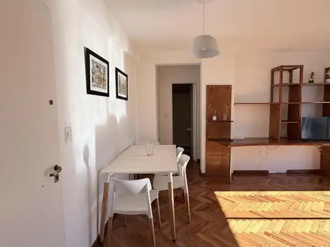 Alquiler amoblado balcón muy luminoso
