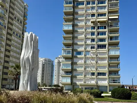 Espectacular Malecón II de 4 dormitorios