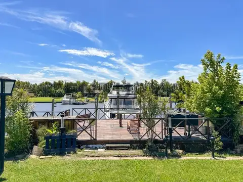 Casa 7 ambientes con 5 baños