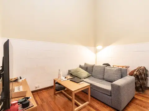 Depto Tipo Casa 4 ambientes con 2 baños