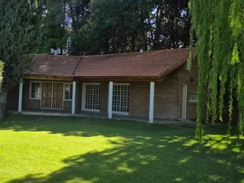 Casa 4 ambientes con 1 baño