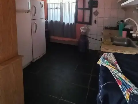 VENTA 2 CASAS COLONIA SEGOVIA GUAYMALLÉN MZA.