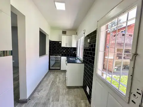 Casa 3 ambientes con 2 baños