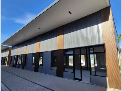 LOCAL EN ALQUILER ESPACIO NOVA 40 M2 CON ENTREPISO