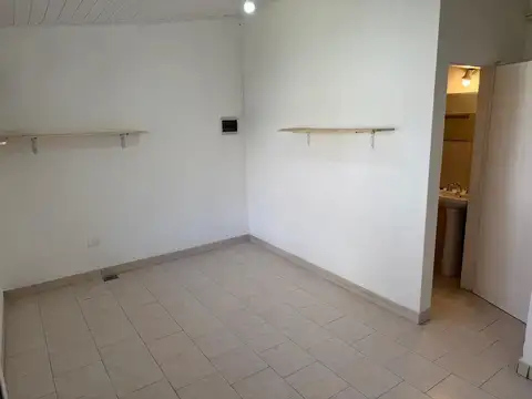 CASA PH 2 AMBIENTES S/ AV. VERGARA