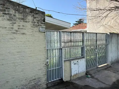 CASA PH 2 AMBIENTES S/ AV. VERGARA