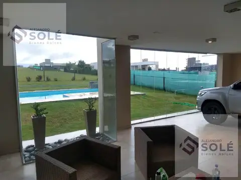 Casa a La Venta en ¨Puerto Del Águila ¨ - Calidad y Diseño