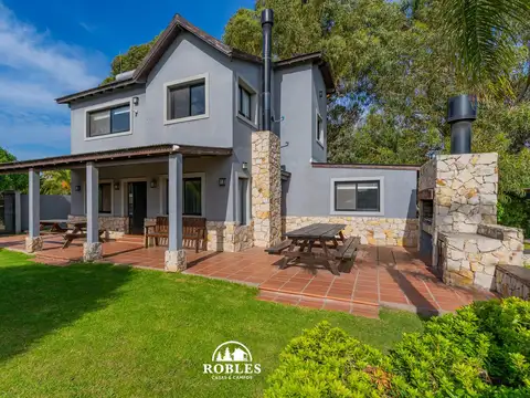 Casa en excelente ubicación del barrio Chapadmalal