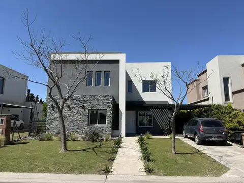 Venta Casa 6 ambientes, Pilar del Este