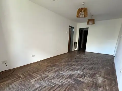 ALQUILER DPTO DE 2 DORM EN BARRIO CENTRO