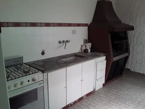 casa 3 dormitorios y cochera