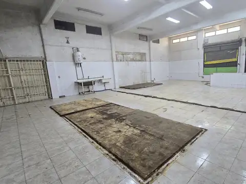 Galpon en Venta en Jose Leon Suarez, USD 190.000